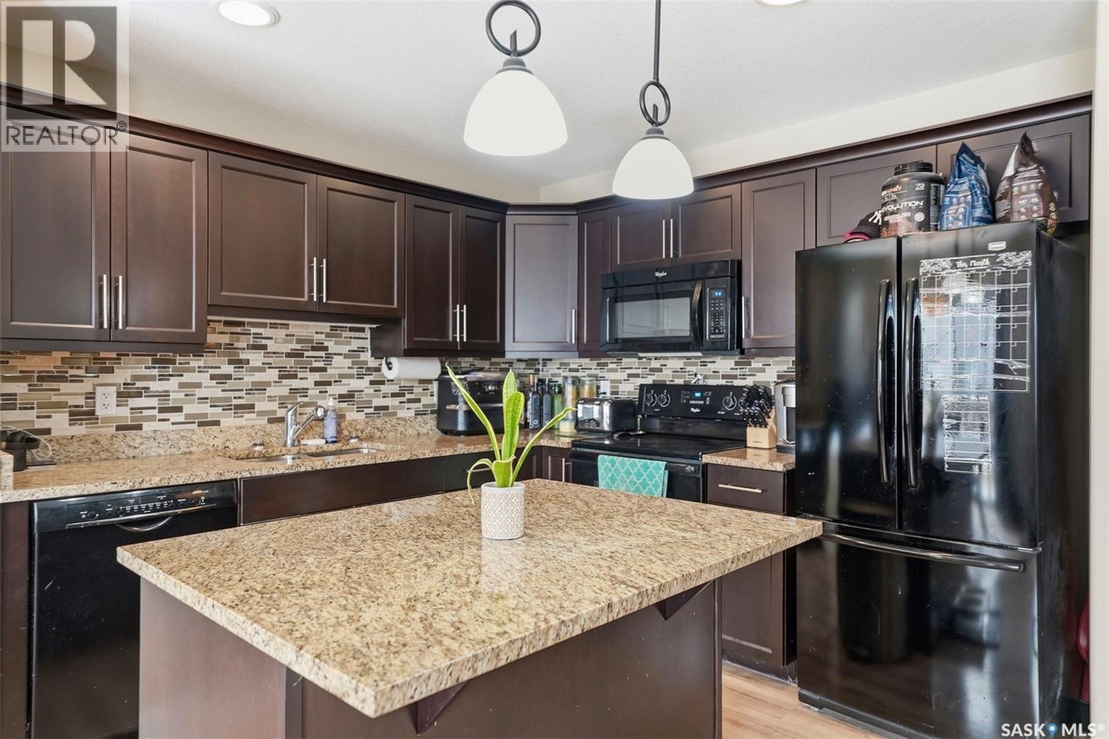 133 901 4th Street S, Martensville, Saskatchewan  S0K 2S1 - Photo 7 - SK032755