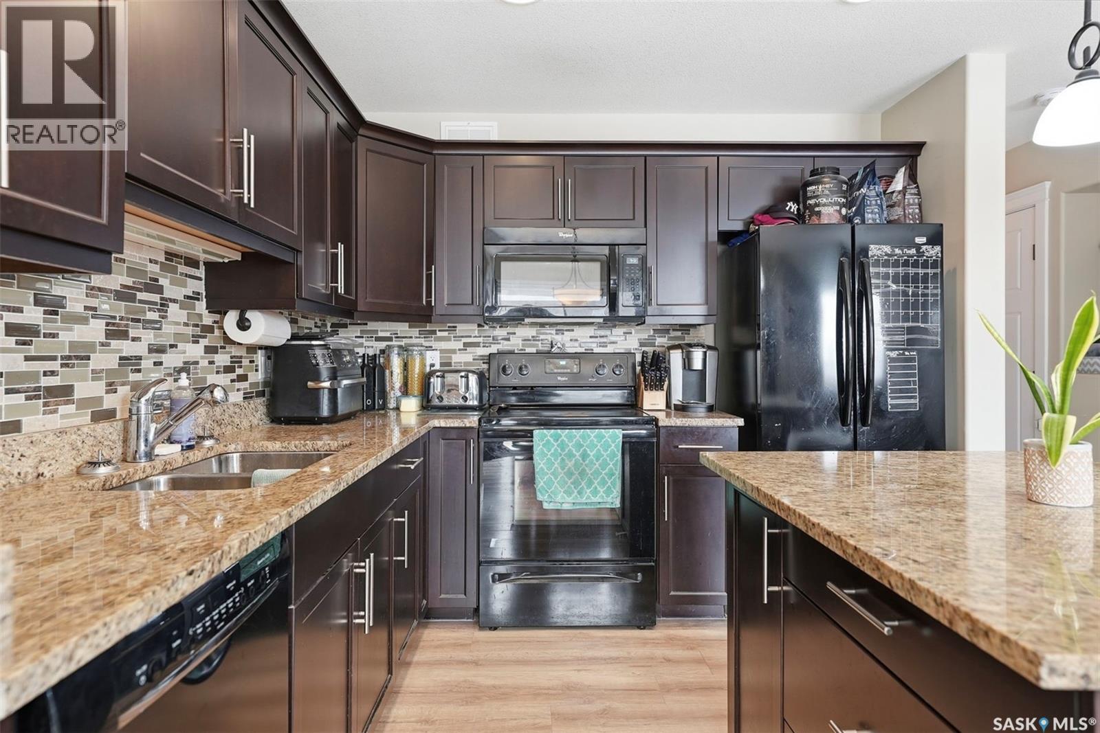 133 901 4th Street S, Martensville, Saskatchewan  S0K 2S1 - Photo 8 - SK032755