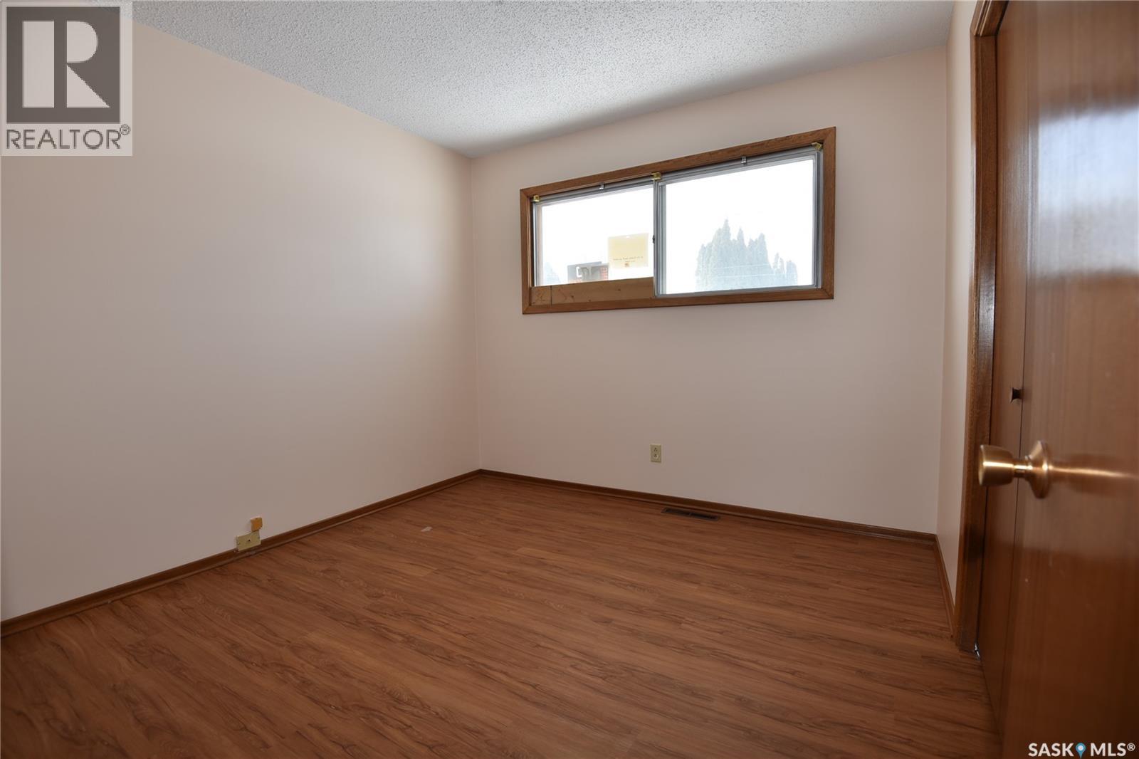 402-404 1st Street W, Nipawin, Saskatchewan  S0E 1E0 - Photo 13 - SK032585