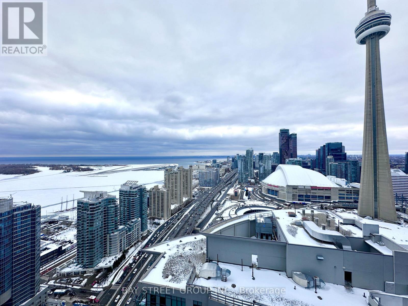 3704 - 12 YORK STREET, Toronto, Ontario