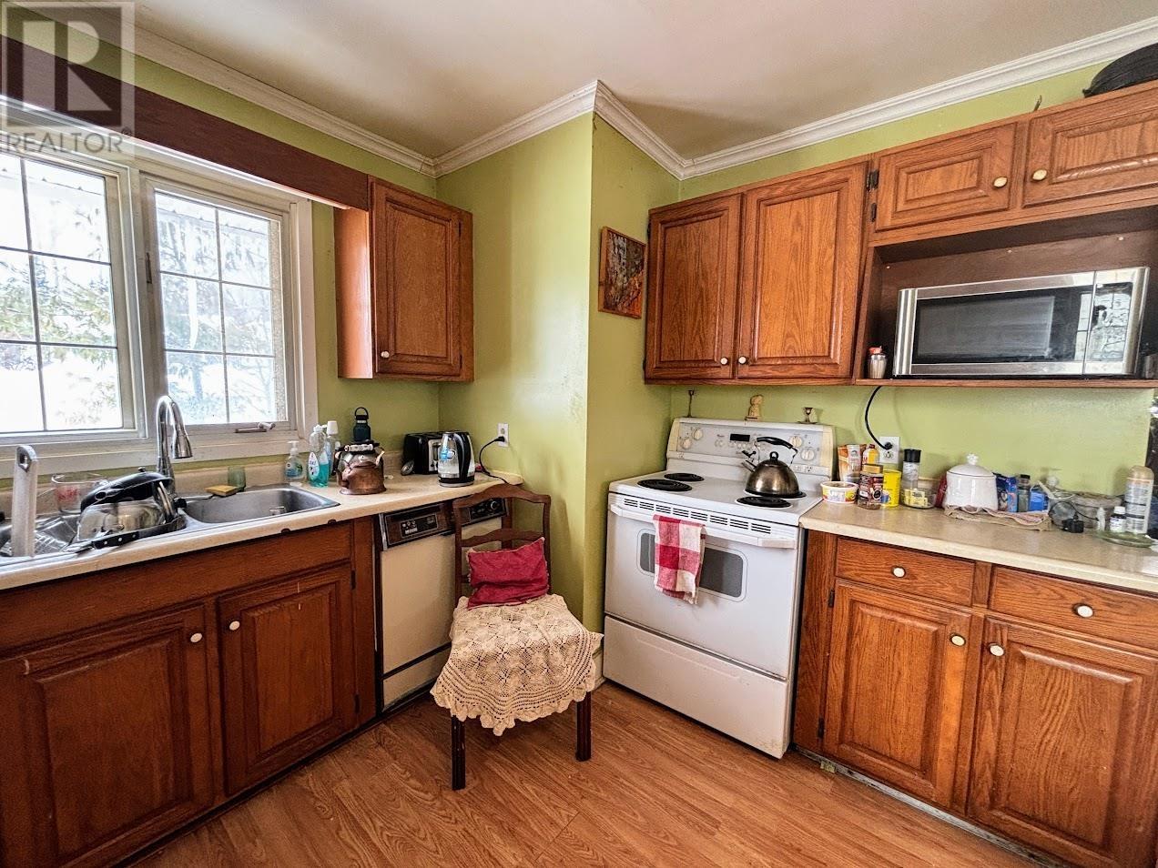 7 Mona Dr, Manitouwadge, Ontario  P0T 2C0 - Photo 4 - TB2600161