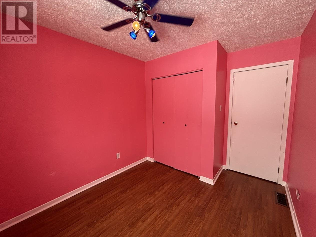 31 Brooks St, Manitouwadge, Ontario  P0T 2C0 - Photo 11 - TB2600370