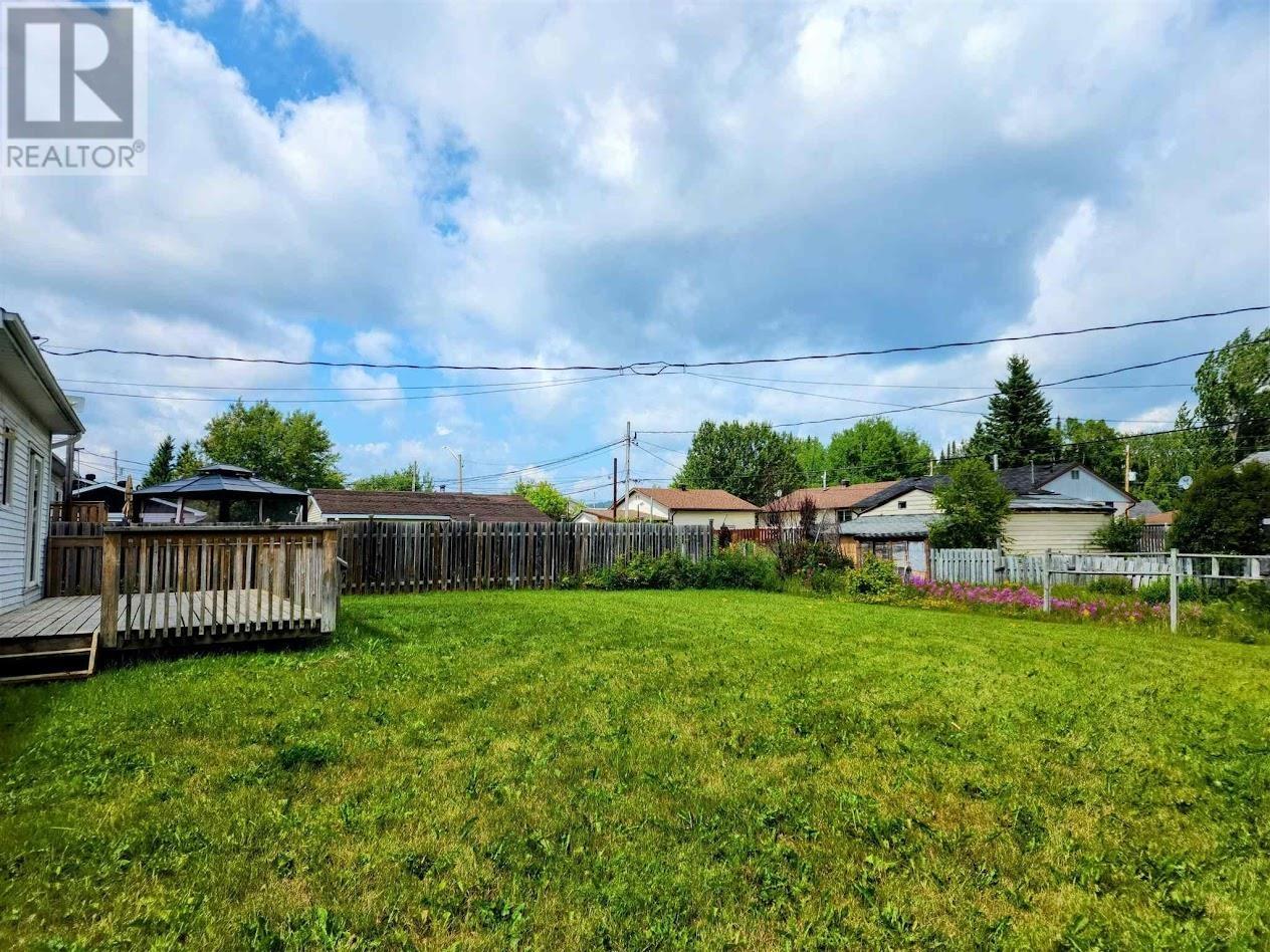 31 Brooks St, Manitouwadge, Ontario  P0T 2C0 - Photo 33 - TB2600370