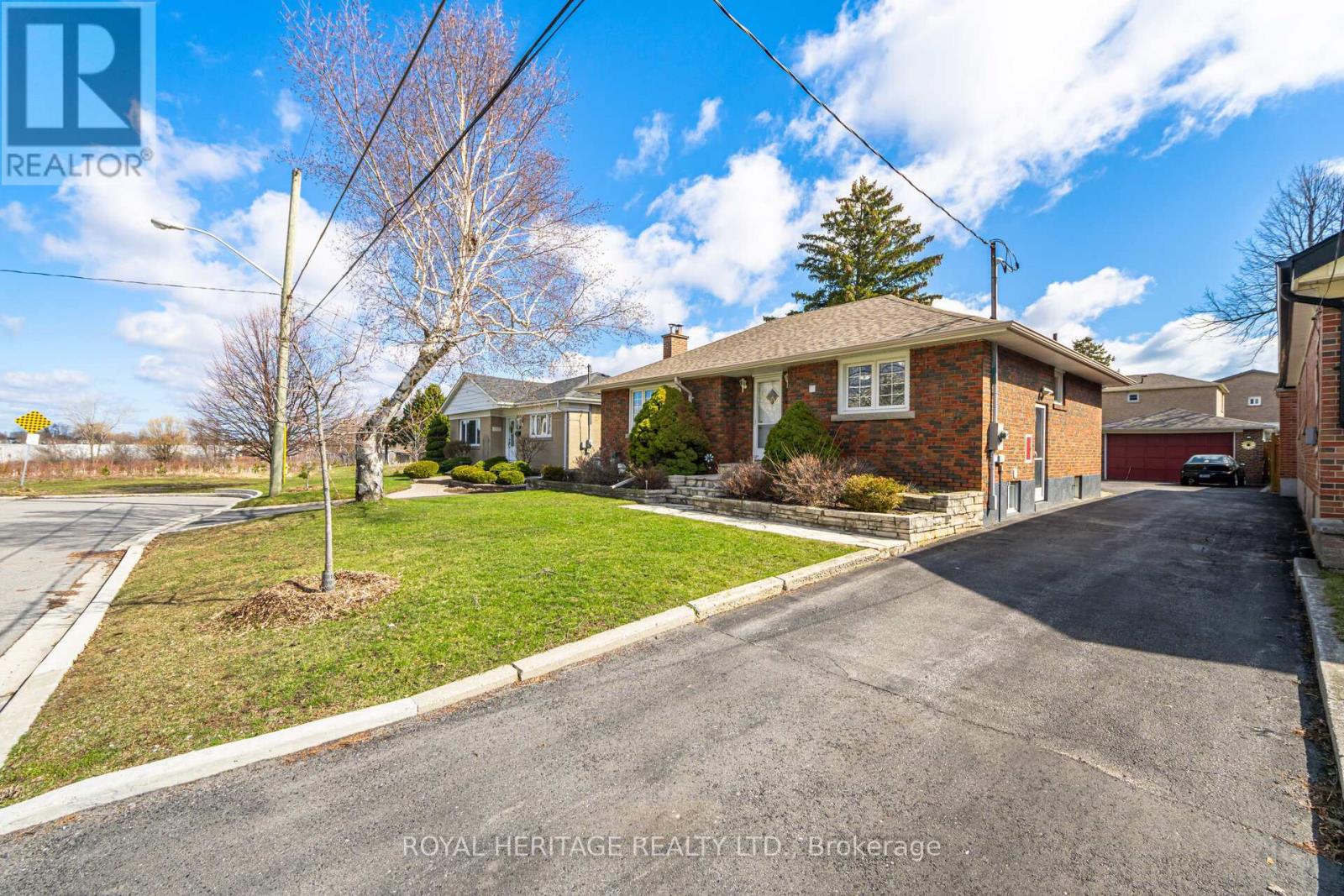 45 Andrew Avenue, Toronto, Ontario  M1M 3H1 - Photo 2 - E12991126