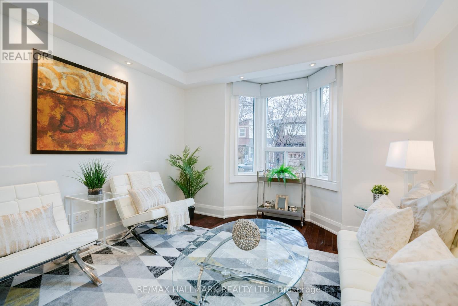 129 Woodfield Road, Toronto, Ontario  M4L 2W5 - Photo 3 - E12991178