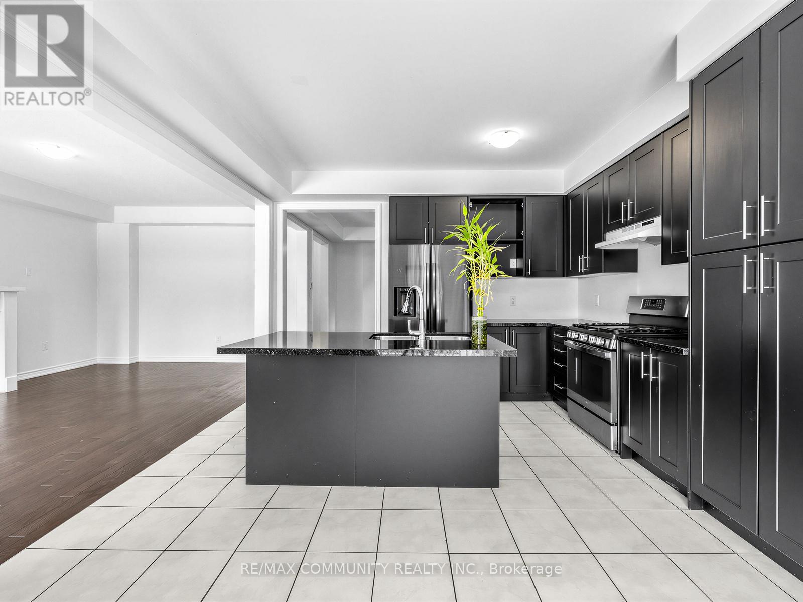 1222 Shankel Road N, Oshawa, Ontario  L1K 3G2 - Photo 11 - E12991186