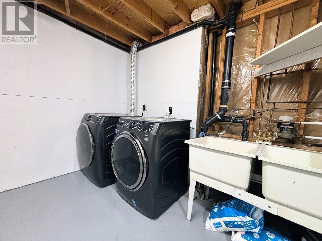 31 Brooks St, Manitouwadge, Ontario  P0T 2C0 - Photo 25 - TB2600370