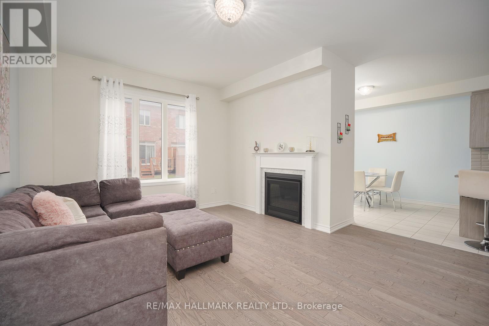 4 Hickling Lane, Ajax, Ontario  L1T 0N6 - Photo 13 - E12991204