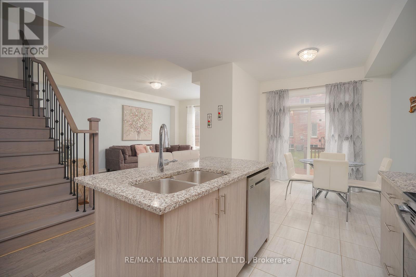 4 Hickling Lane, Ajax, Ontario  L1T 0N6 - Photo 19 - E12991204