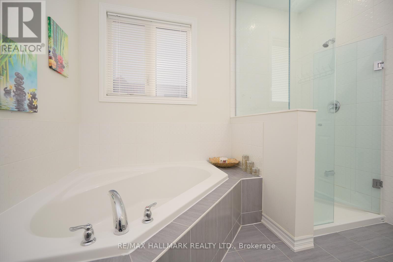 4 Hickling Lane, Ajax, Ontario  L1T 0N6 - Photo 29 - E12991204