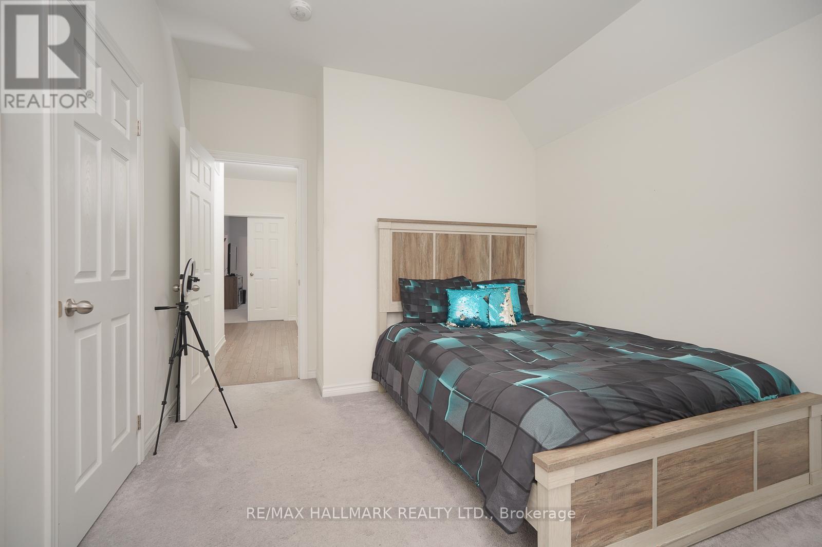 4 Hickling Lane, Ajax, Ontario  L1T 0N6 - Photo 33 - E12991204