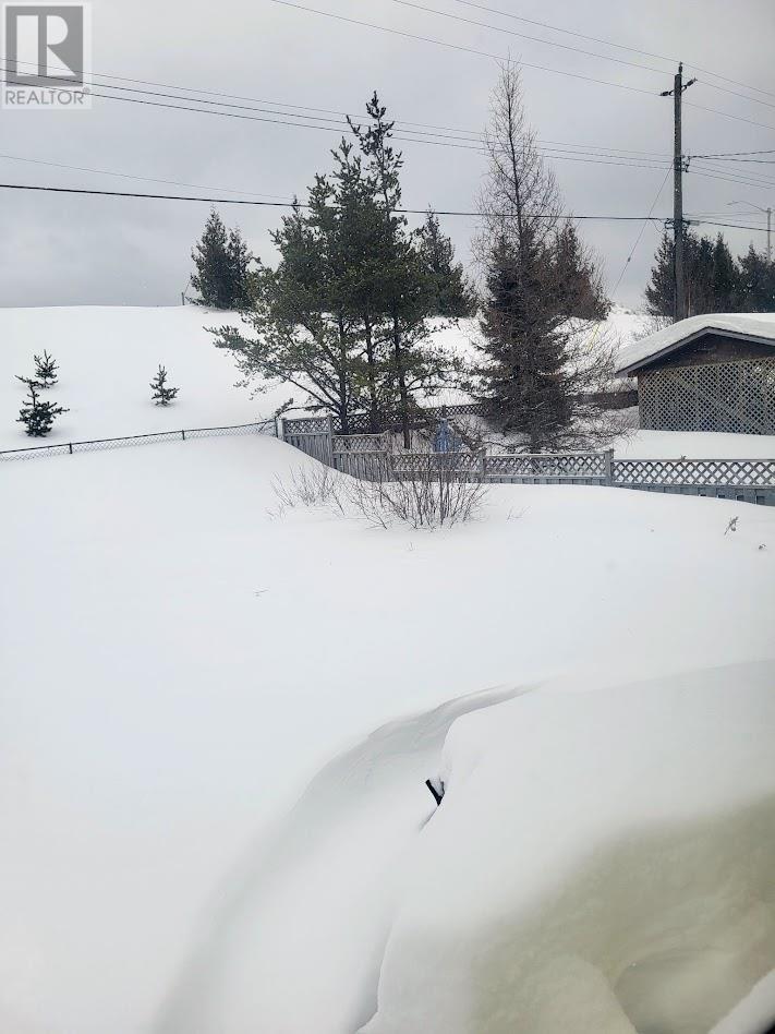 27 Wendego St, Manitouwadge, Ontario  P0T 2C0 - Photo 30 - TB2600479