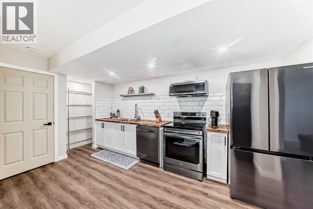 160 Lucas Common Nw, Calgary, Alberta  T3P 2B3 - Photo 37 - A2292760