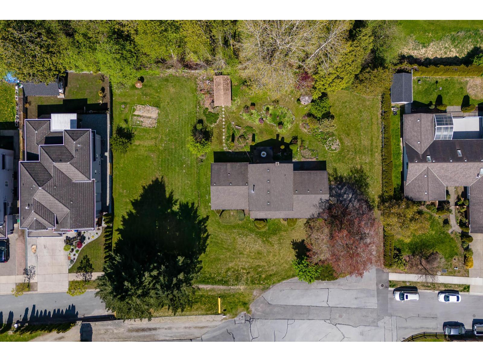 14971 76a Avenue, Surrey, British Columbia  V3S 5P1 - Photo 2 - R3110194