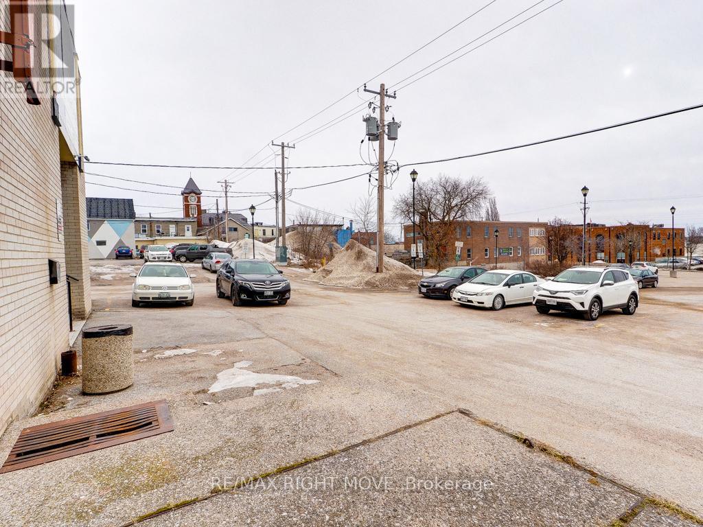 10 - 33 Mississaga Street E, Orillia, Ontario  L3V 1V4 - Photo 6 - S12990494