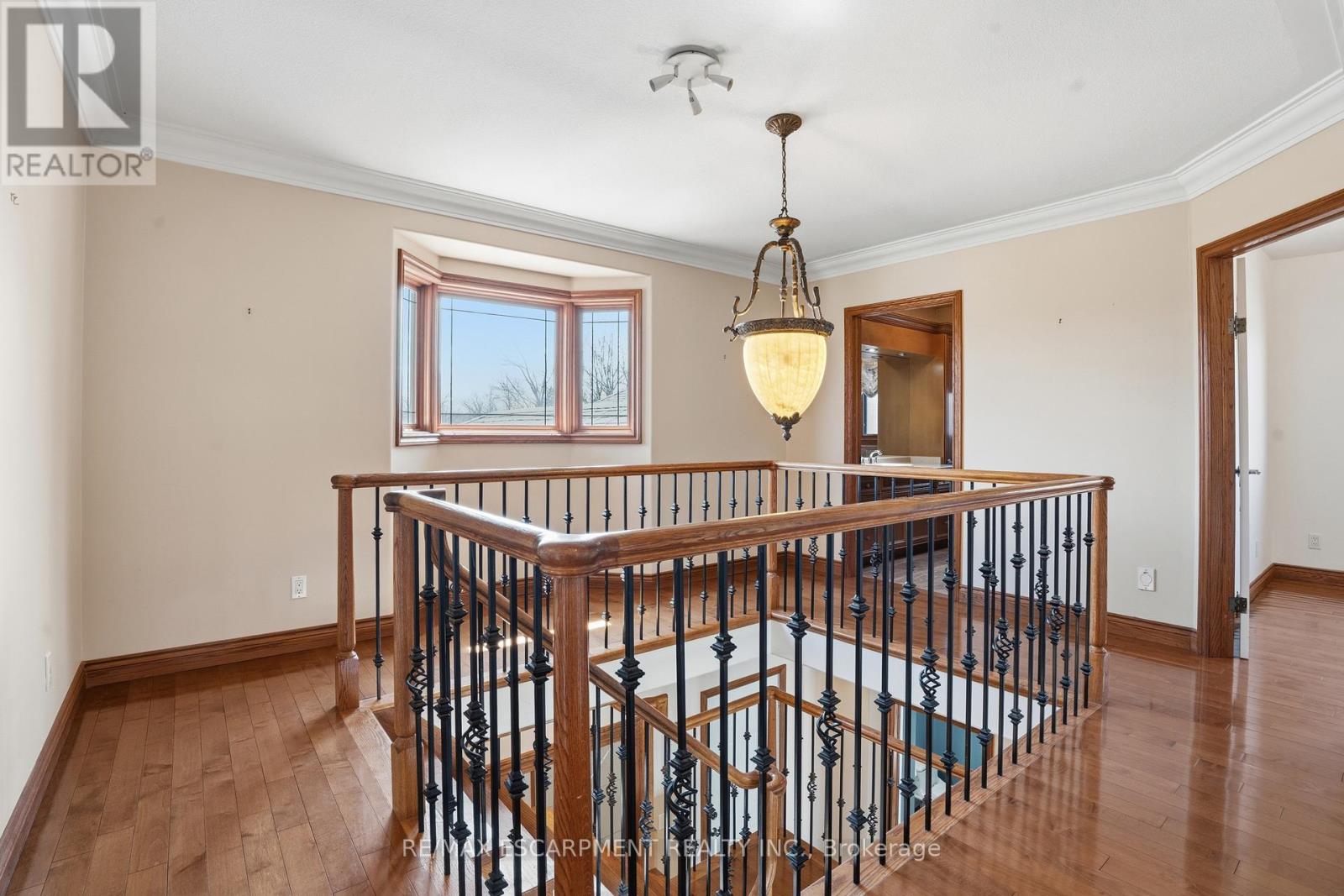 4 Lakeside Drive, Hamilton, Ontario  L8E 5C1 - Photo 14 - X12726180