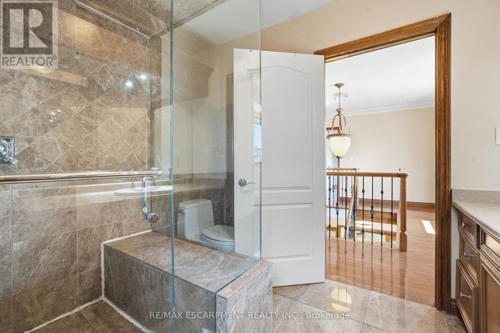 4 Lakeside Drive, Hamilton, Ontario  L8E 5C1 - Photo 18 - X12726180