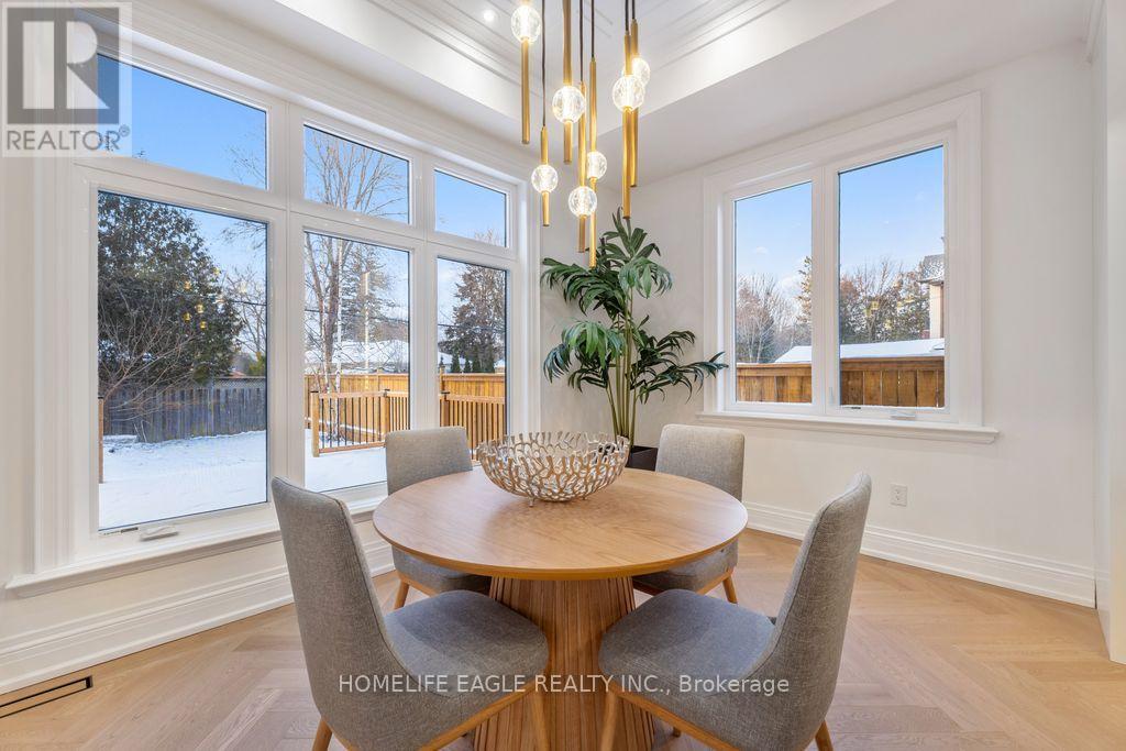 52 Child Drive, Aurora, Ontario  L4G 1Y5 - Photo 11 - N12991166