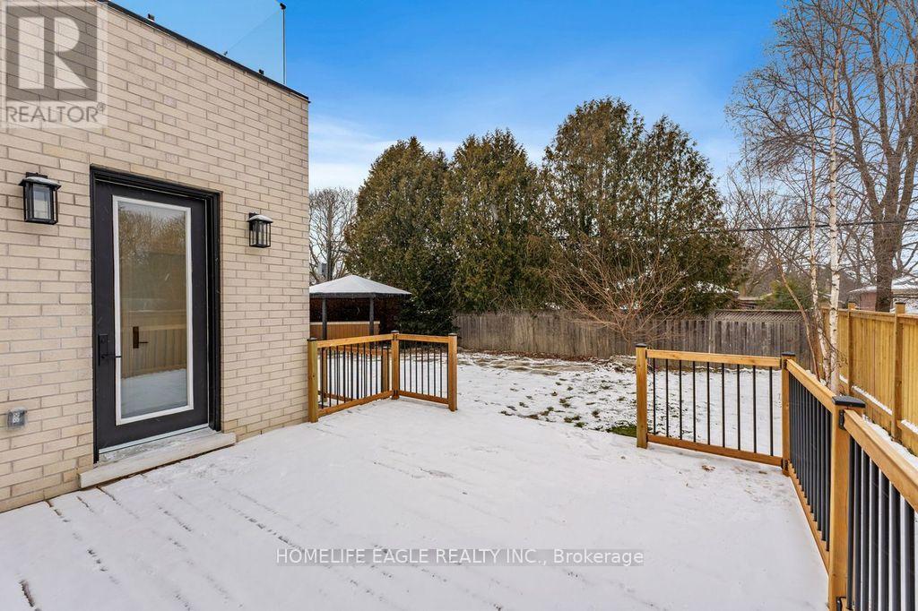 52 Child Drive, Aurora, Ontario  L4G 1Y5 - Photo 46 - N12991166