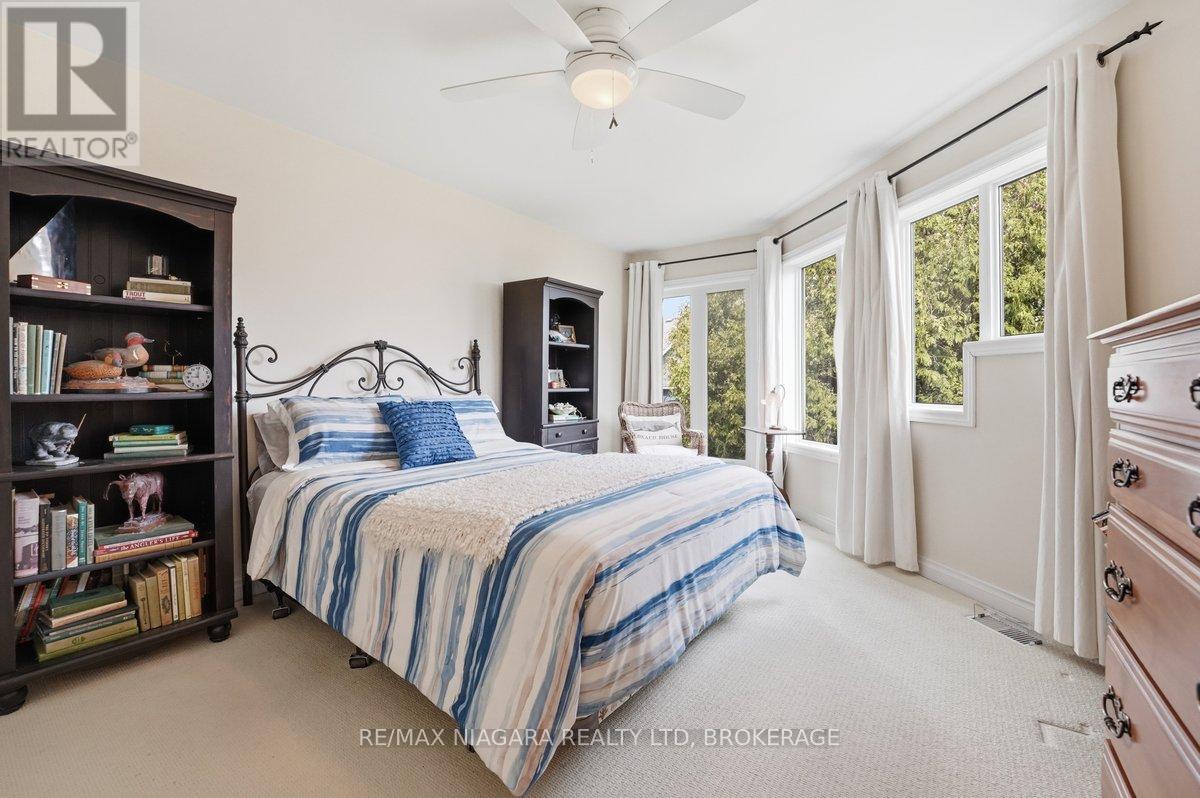 23 - 5 Lakeside Drive W, St. Catharines (Port Weller), Ontario  L2M 1P3 - Photo 20 - X12991390