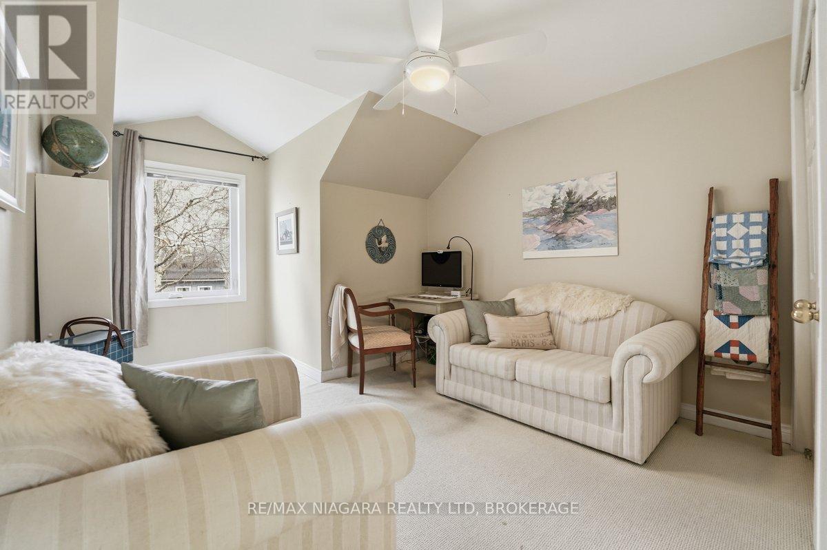 23 - 5 Lakeside Drive W, St. Catharines (Port Weller), Ontario  L2M 1P3 - Photo 22 - X12991390