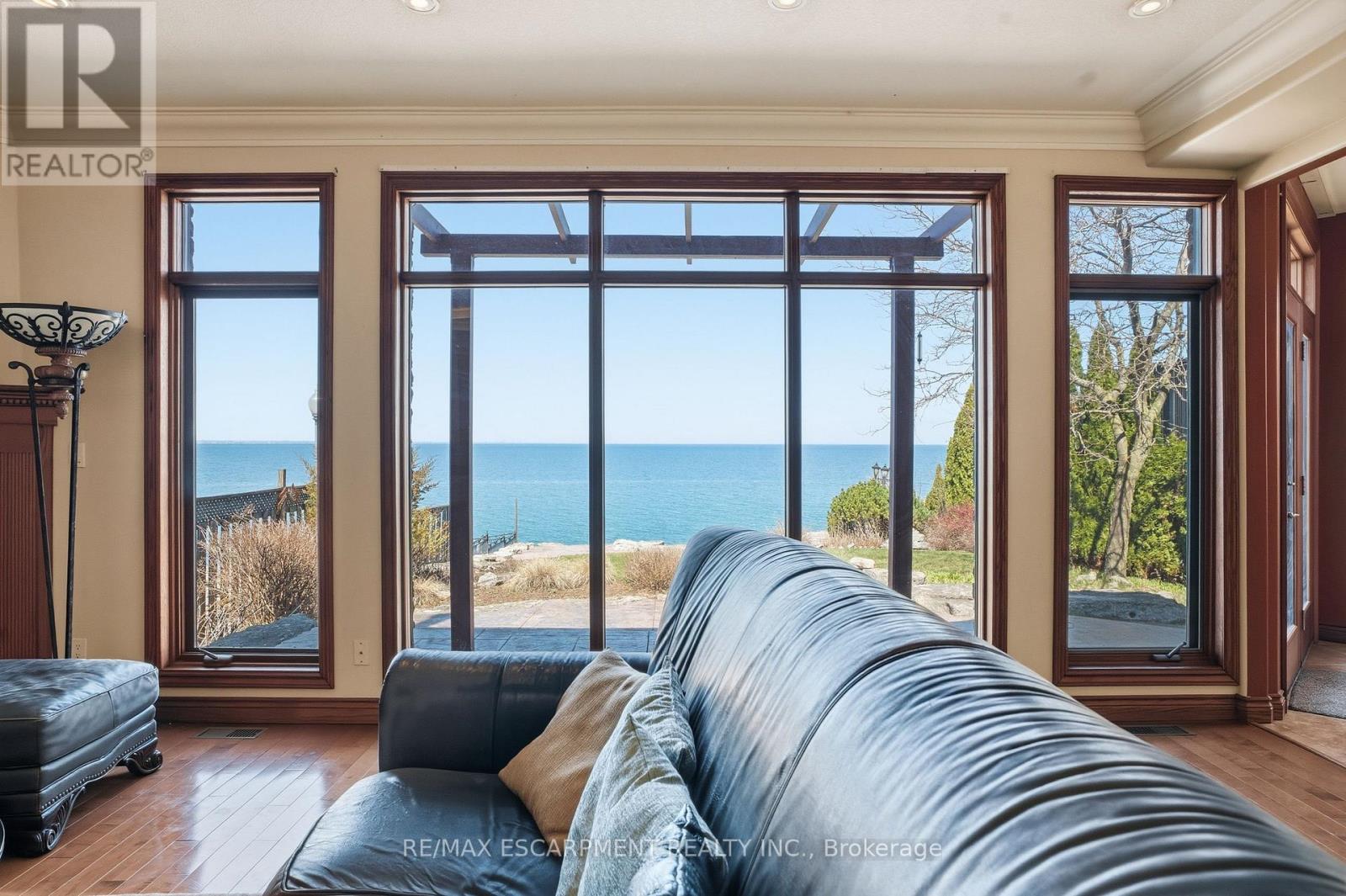 4 Lakeside Drive, Hamilton, Ontario  L8E 5C1 - Photo 8 - X12726180