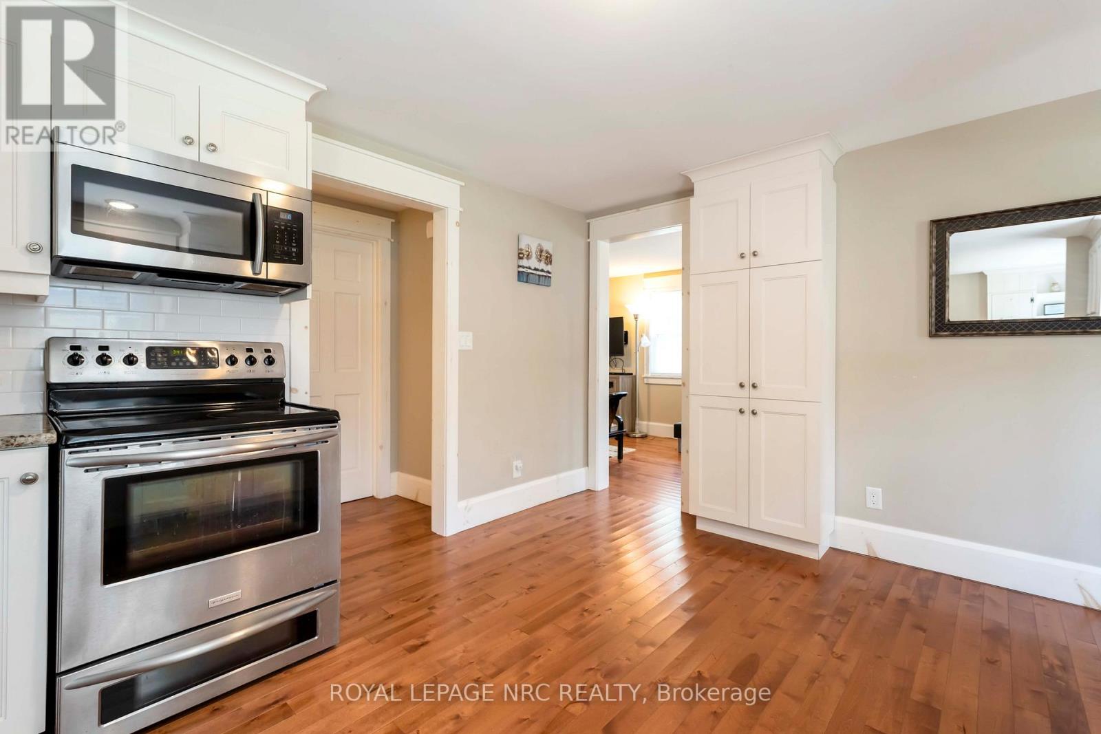 3242 Riselay Avenue, Fort Erie, Ontario  L0S 1N0 - Photo 18 - X12991494