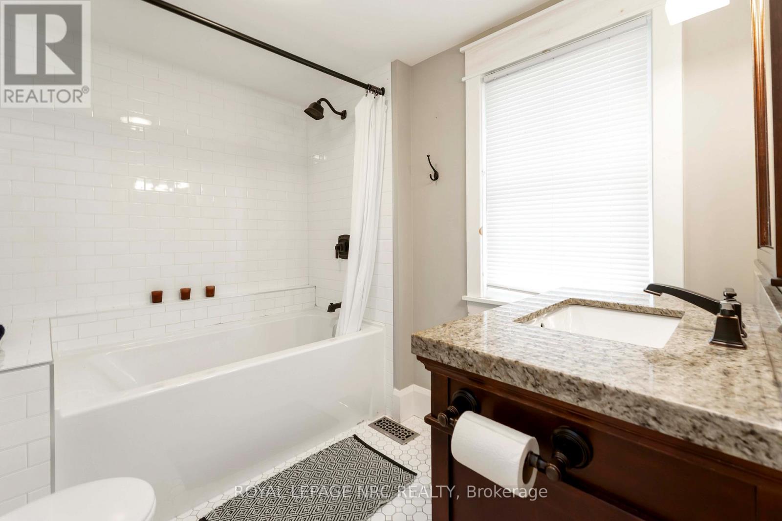 3242 Riselay Avenue, Fort Erie, Ontario  L0S 1N0 - Photo 26 - X12991494