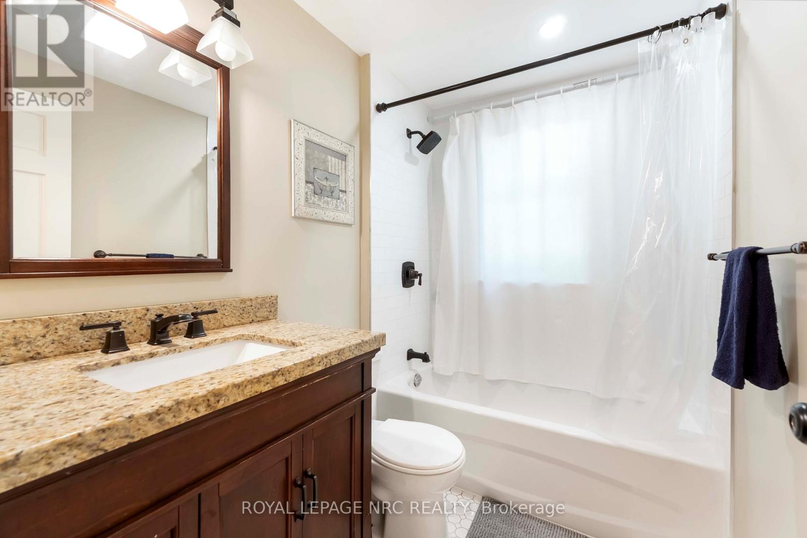 3242 Riselay Avenue, Fort Erie, Ontario  L0S 1N0 - Photo 34 - X12991494