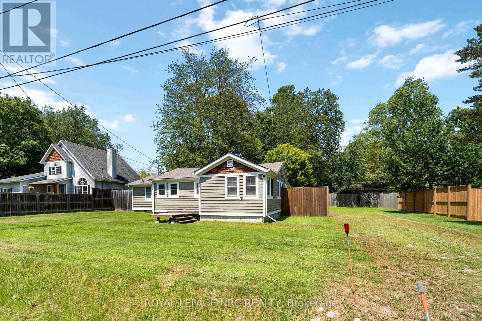 3242 Riselay Avenue, Fort Erie, Ontario  L0S 1N0 - Photo 6 - X12991494