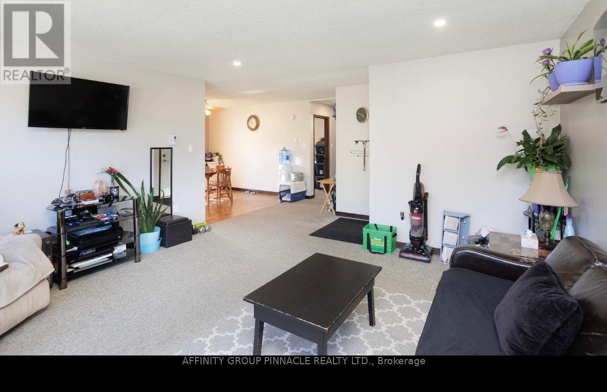 178 Colborne Street W, Kawartha Lakes, Ontario  K9V 6A1 - Photo 11 - X12916630