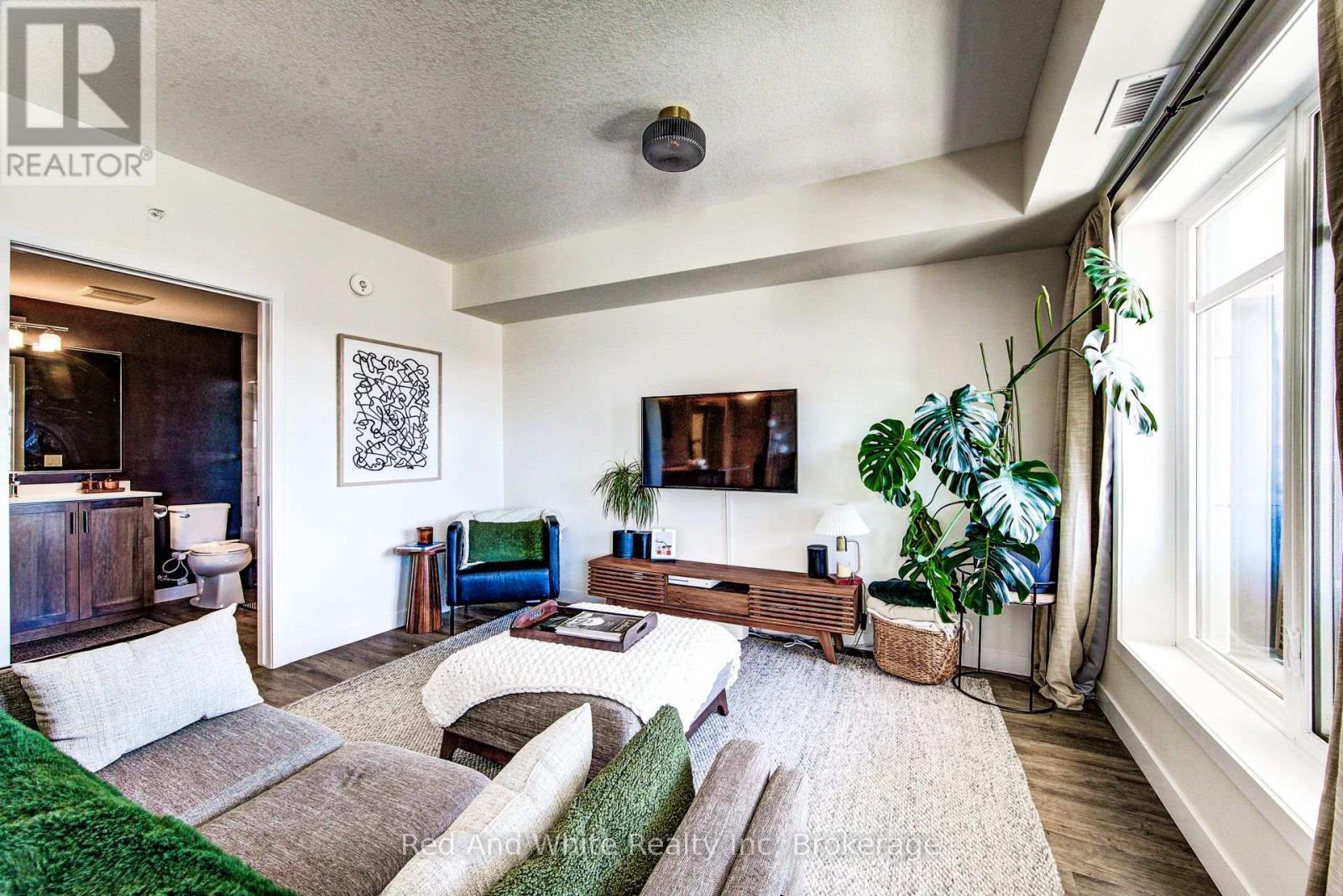 407 - 175 Commonwealth Street, Kitchener, Ontario N2E 0H4 - Photo 12 - X12991418