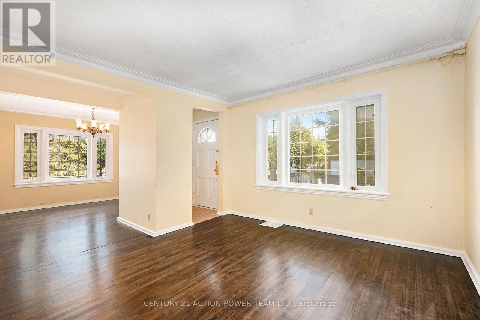 1318 Brookline Avenue, Ottawa, Ontario K1V 6S3 - Photo 6 - X12658988