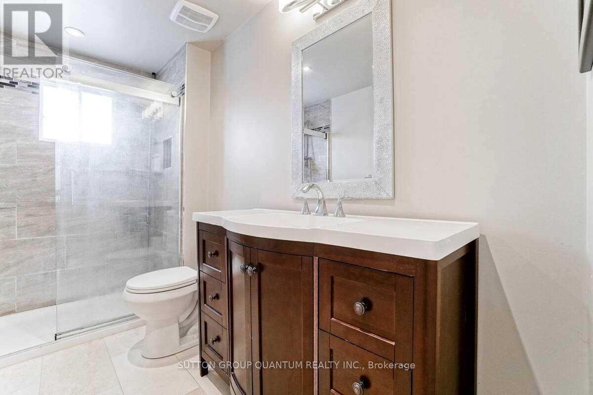 185 Blackfoot Trail S, Mississauga, Ontario  L5R 2G5 - Photo 23 - W12991110