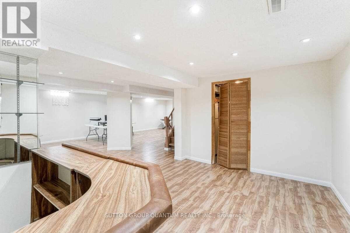 185 Blackfoot Trail S, Mississauga, Ontario  L5R 2G5 - Photo 34 - W12991110