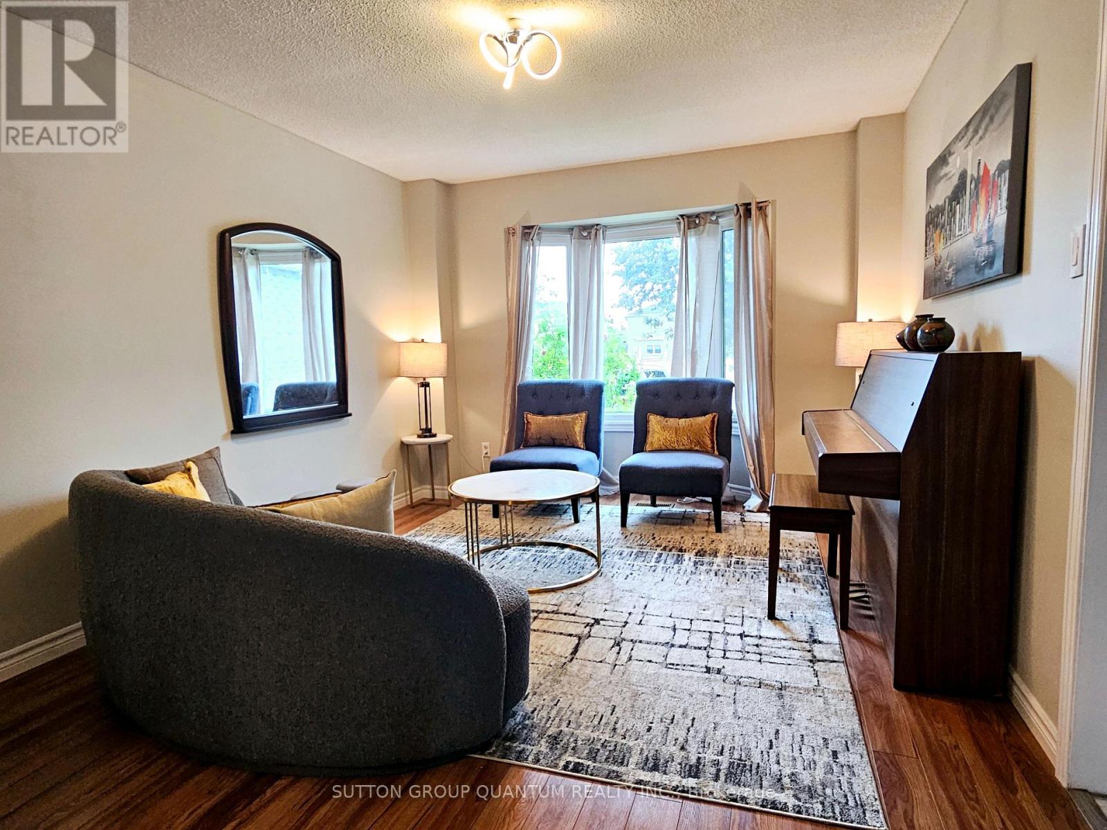 185 Blackfoot Trail S, Mississauga, Ontario  L5R 2G5 - Photo 5 - W12991110