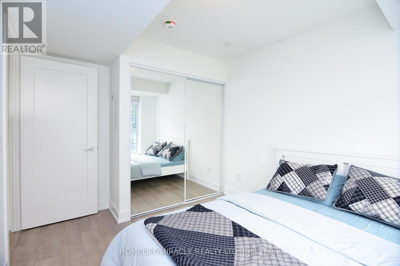 1732 - 5 Mabelle Avenue, Toronto, Ontario  M9A 0C8 - Photo 23 - W12991144