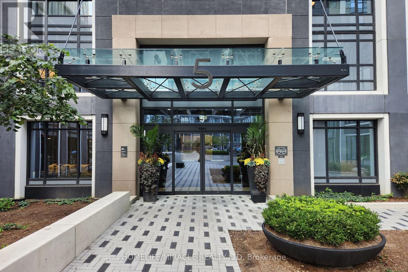 1732 - 5 Mabelle Avenue, Toronto, Ontario  M9A 0C8 - Photo 7 - W12991144