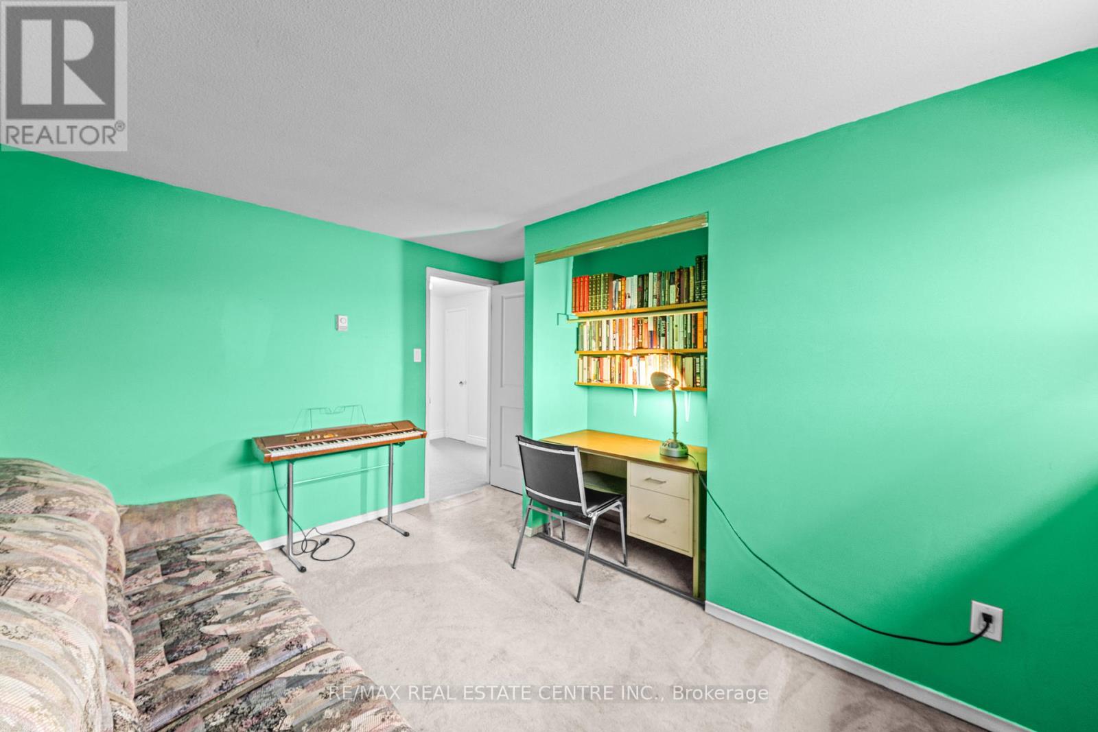 13 Gold Pine Court, Brampton, Ontario  L6S 2K6 - Photo 21 - W12991158