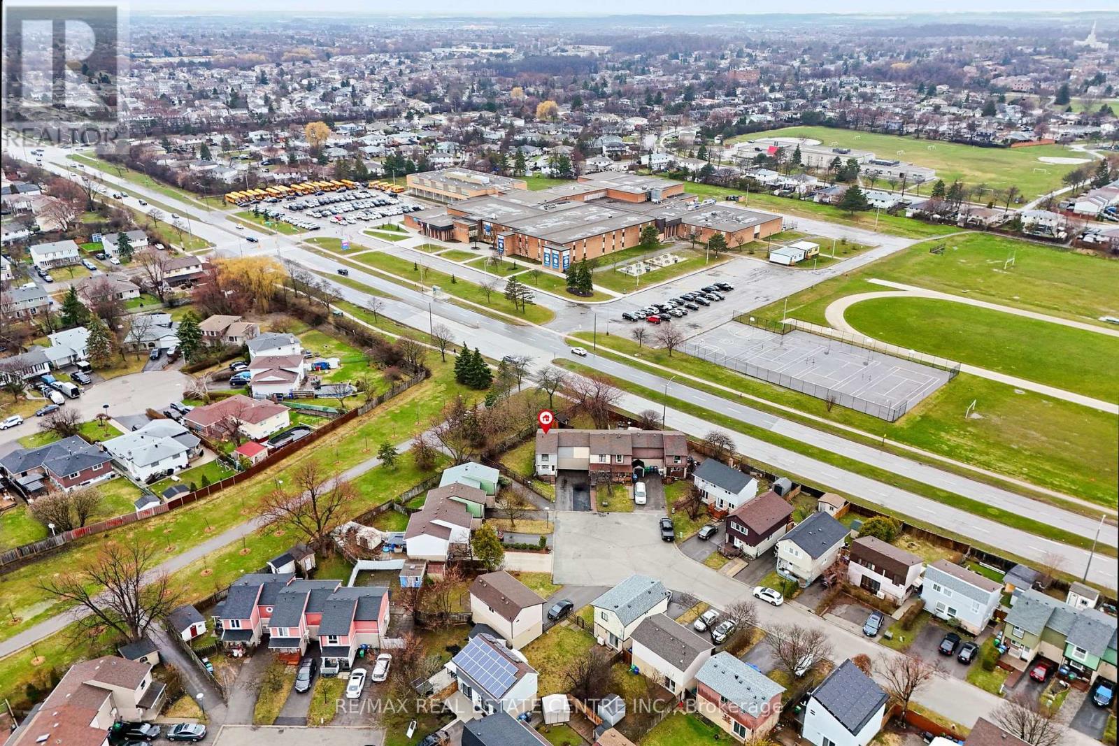 13 Gold Pine Court, Brampton, Ontario  L6S 2K6 - Photo 33 - W12991158