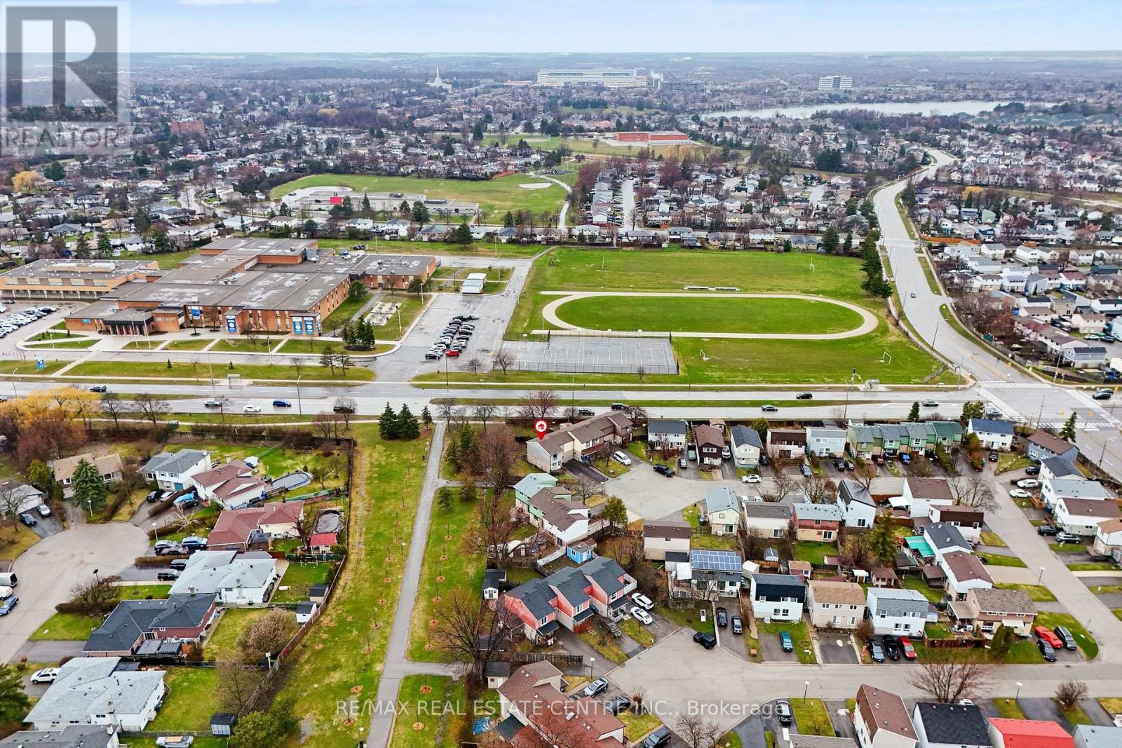 13 Gold Pine Court, Brampton, Ontario  L6S 2K6 - Photo 34 - W12991158