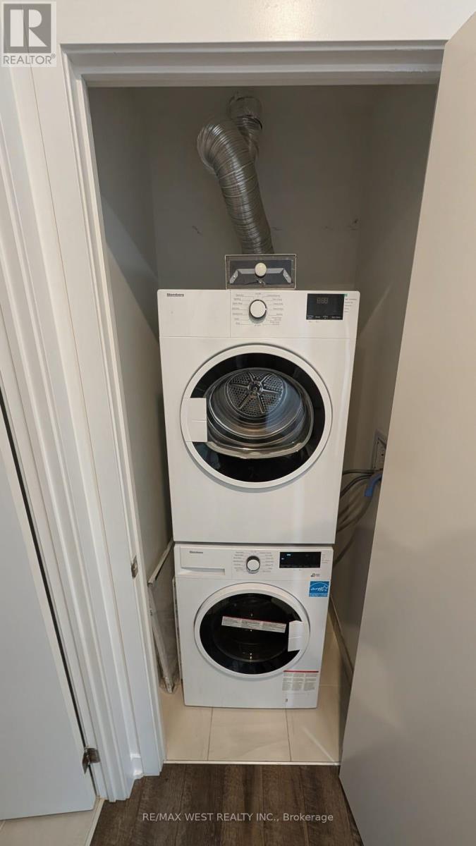 614 - 1808 St Clair Avenue W, Toronto, Ontario  M6N 0C1 - Photo 11 - W12991180