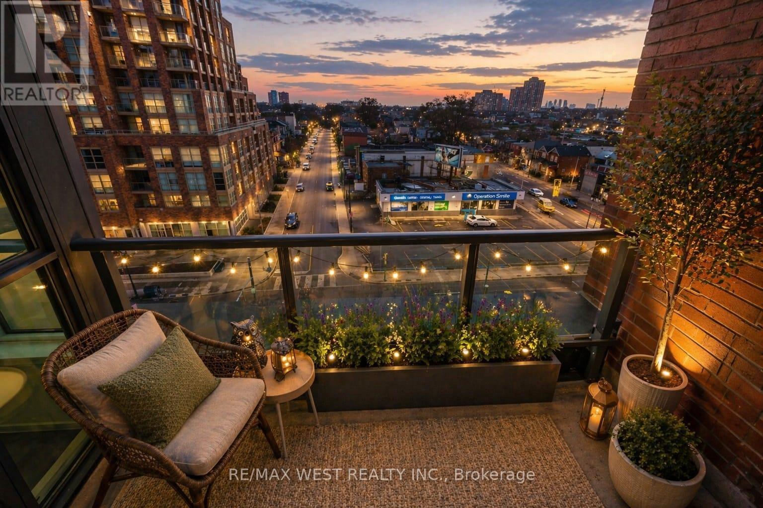 614 - 1808 St Clair Avenue W, Toronto, Ontario  M6N 0C1 - Photo 13 - W12991180