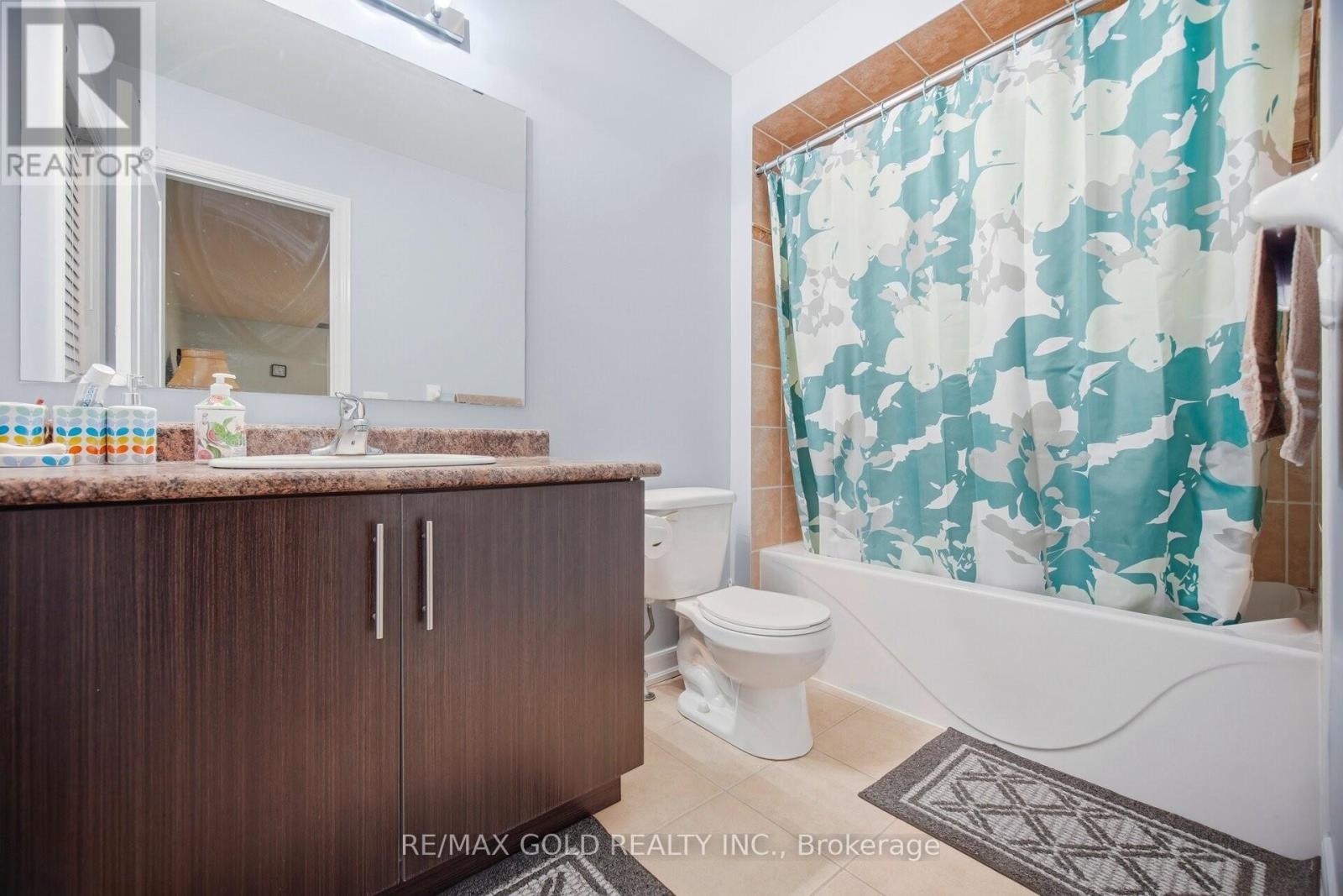 26 Drummondville Drive, Brampton, Ontario  L6P 3M9 - Photo 19 - W12991224