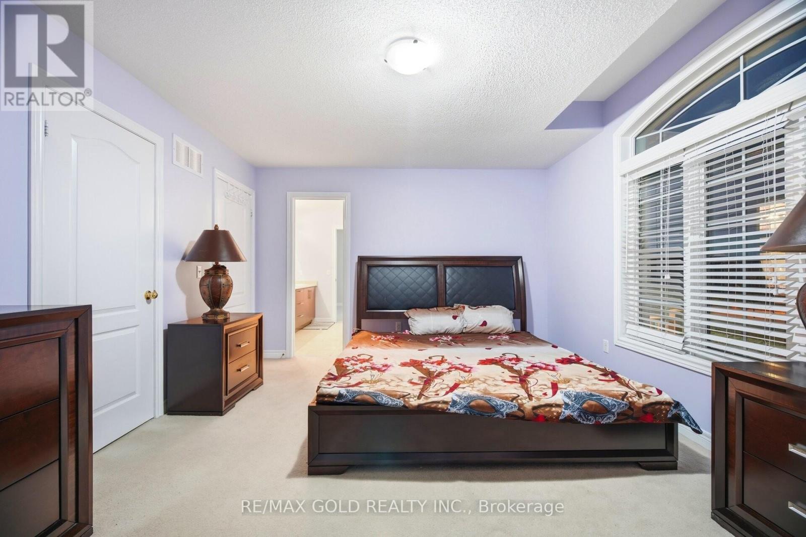 26 Drummondville Drive, Brampton, Ontario  L6P 3M9 - Photo 22 - W12991224