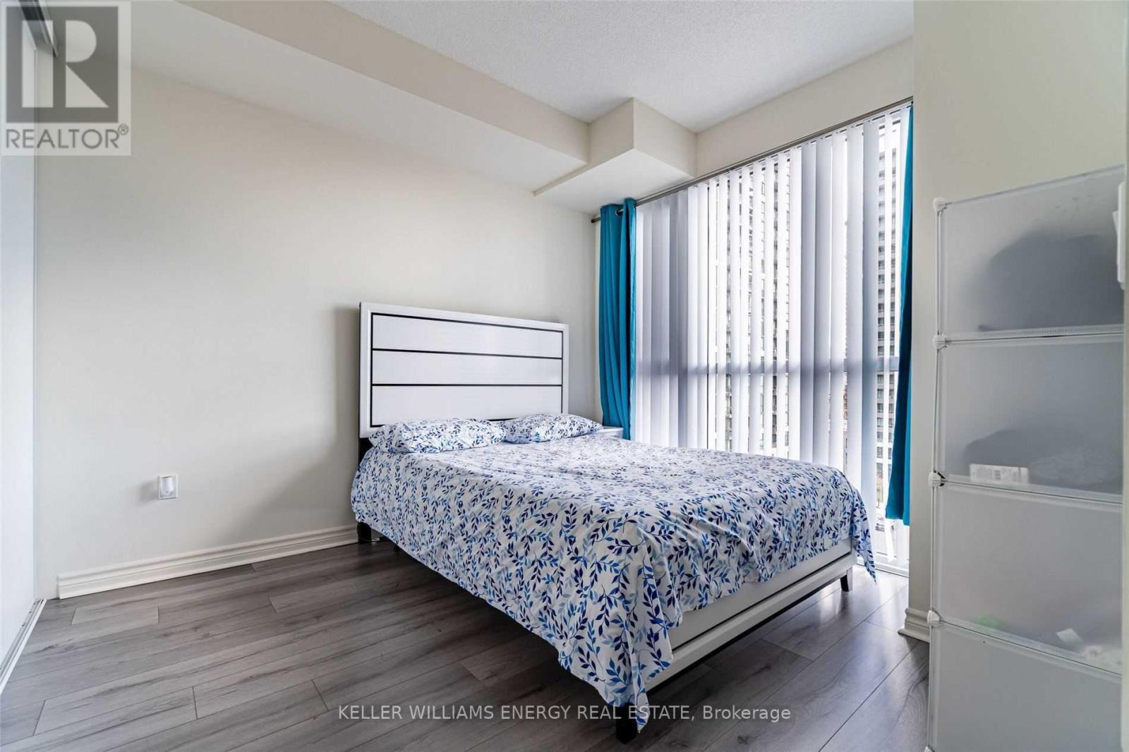 710 - 349 Rathburn Road West Road S, Mississauga, Ontario  L5B 0G9 - Photo 10 - W12991336