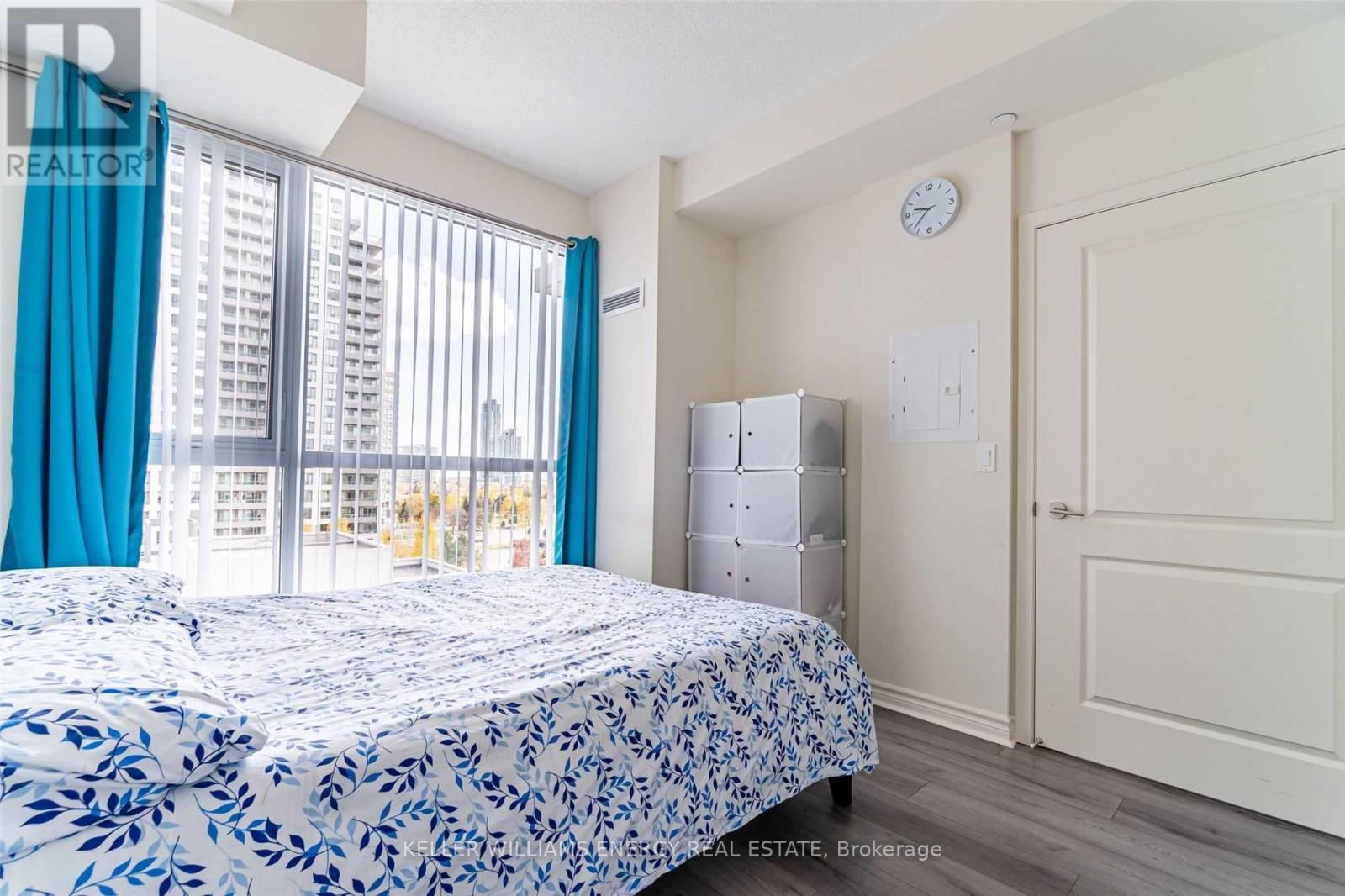 710 - 349 Rathburn Road West Road S, Mississauga, Ontario  L5B 0G9 - Photo 11 - W12991336