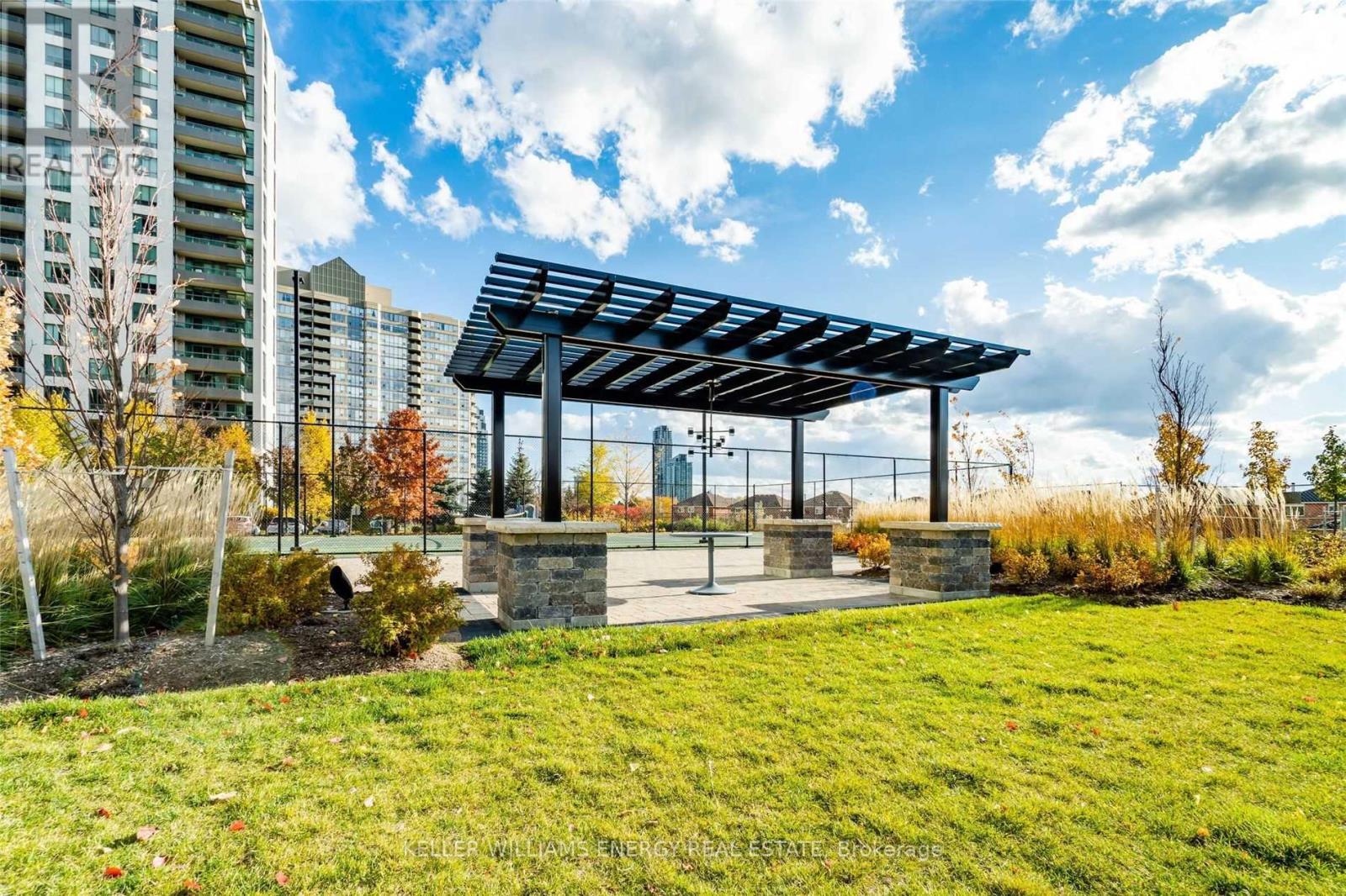 710 - 349 Rathburn Road West Road S, Mississauga, Ontario  L5B 0G9 - Photo 2 - W12991336