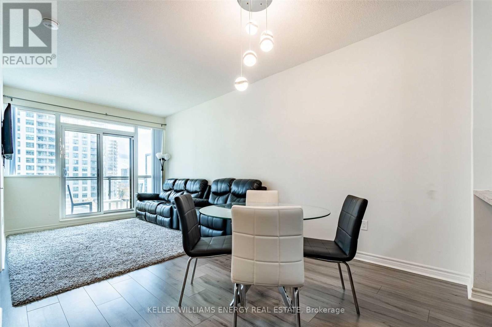 710 - 349 Rathburn Road West Road S, Mississauga, Ontario  L5B 0G9 - Photo 3 - W12991336