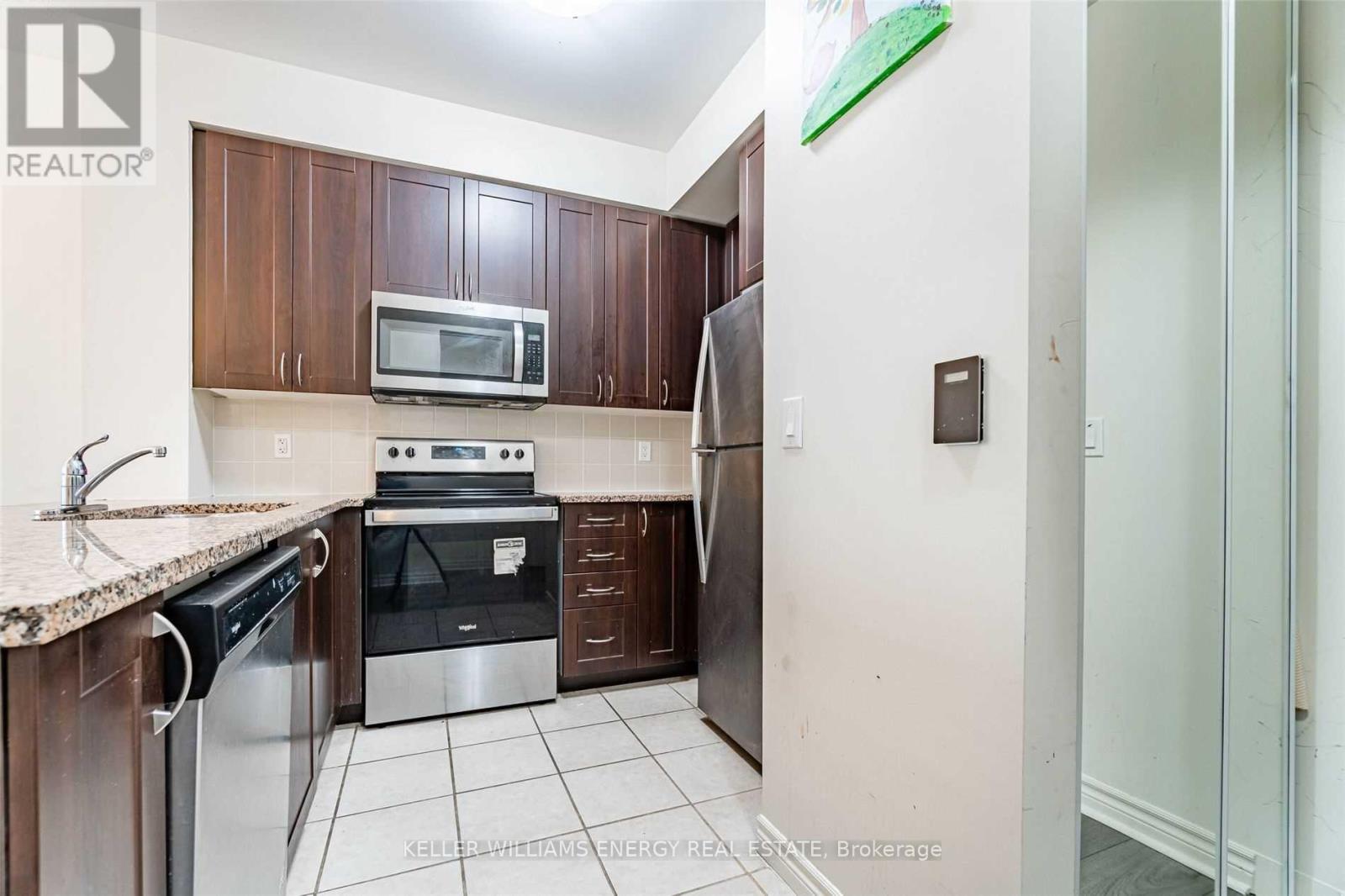 710 - 349 Rathburn Road West Road S, Mississauga, Ontario  L5B 0G9 - Photo 6 - W12991336